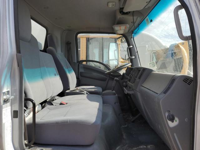 JALE5W169M7900548 - 2021 ISUZU NQR GRAY photo 5