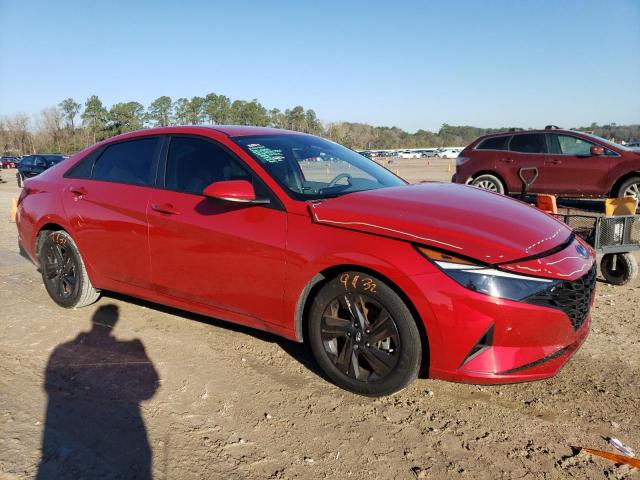 5NPLM4AG6PH105269 - 2023 HYUNDAI ELANTRA SEL RED photo 4