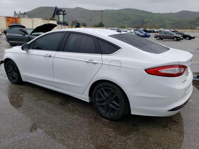 3FA6P0H74DR344594 - 2013 FORD FUSION SE WHITE photo 2