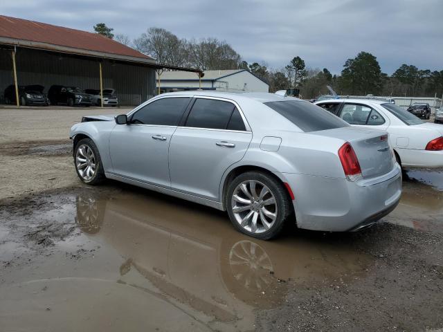 2C3CCAEG2LH127997 - 2020 CHRYSLER 300 LIMITED SILVER photo 2