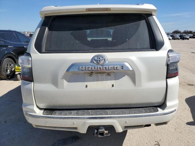 JTEBU5JR5L5820455 - 2020 TOYOTA 4RUNNER SR5/SR5 PREMIUM WHITE photo 6