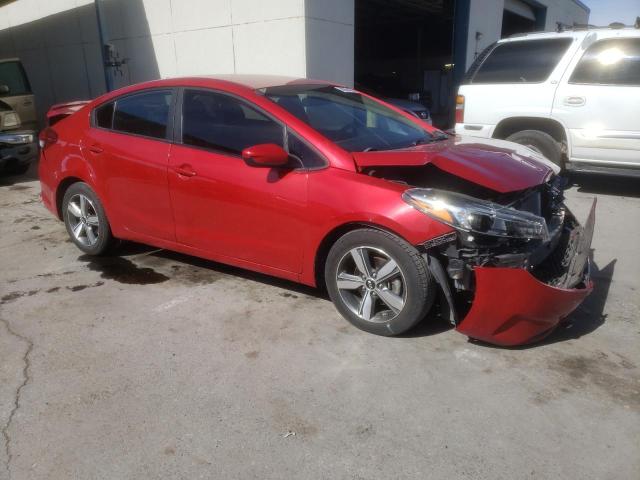 3KPFL4A76JE191632 - 2018 KIA FORTE LX RED photo 4