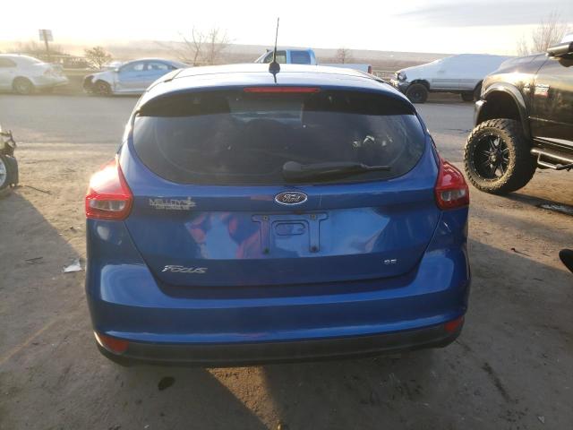 1FADP3K26JL211223 - 2018 FORD FOCUS SE BLUE photo 6