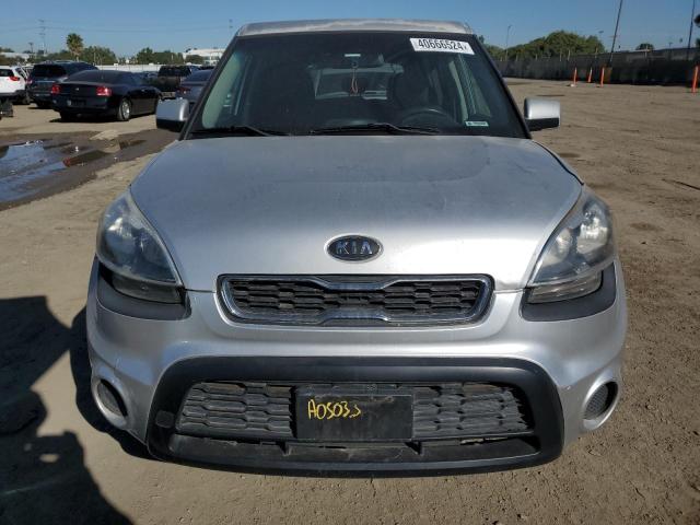 KNDJT2A50C7480327 - 2012 KIA SOUL SILVER photo 5