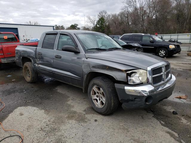 1D7HE48N05S133175 - 2005 DODGE DAKOTA QUAD SLT GRAY photo 4