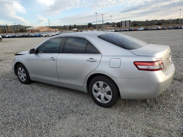 4T4BF3EK5AR075338 - 2010 TOYOTA CAMRY BASE SILVER photo 2