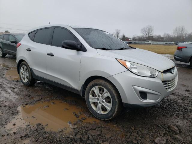 KM8JT3AB6BU160629 - 2011 HYUNDAI TUCSON GL SILVER photo 4