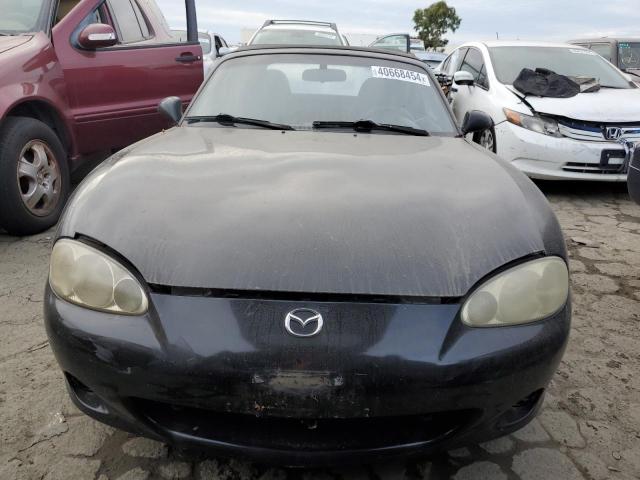 JM1NB353540400064 - 2004 MAZDA MX-5 MIATA BASE BLACK photo 5