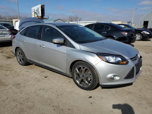 1FADP3F29EL349399 - 2014 FORD FOCUS SE SILVER photo 4