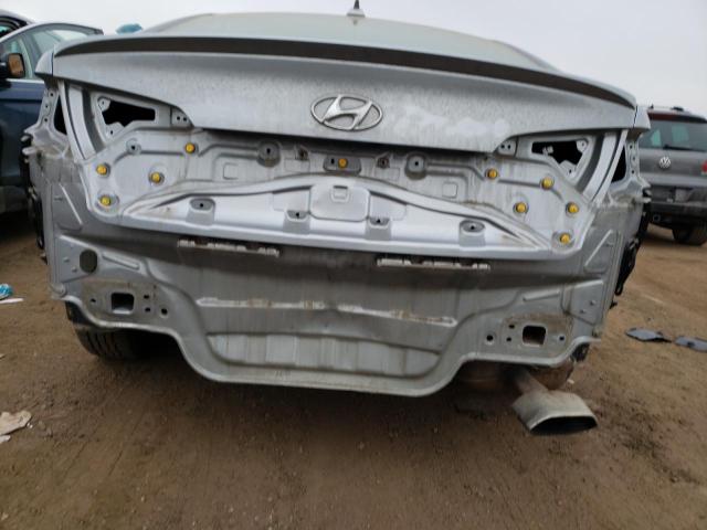 5NPE24AF9FH008555 - 2015 HYUNDAI SONATA SE SILVER photo 6