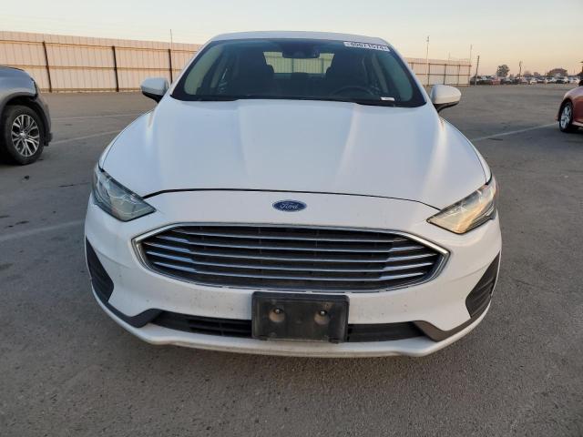 3FA6P0LU5KR141367 - 2019 FORD FUSION SE WHITE photo 5