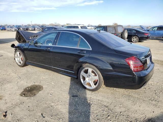 WDDNG7BB8BA411822 - 2011 MERCEDES-BENZ S 550 BLACK photo 2