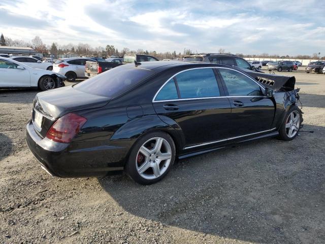 WDDNG7BB8BA411822 - 2011 MERCEDES-BENZ S 550 BLACK photo 3