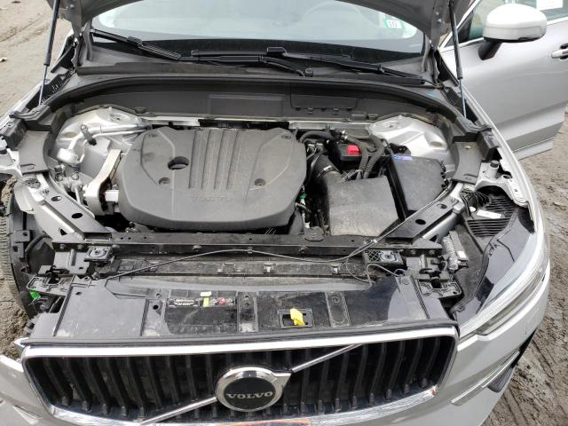 YV4L12RK9N1047245 - 2022 VOLVO XC60 B5 MOMENTUM SILVER photo 11