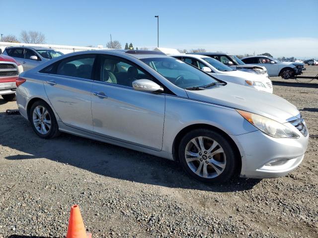 5NPEC4AC2BH089718 - 2011 HYUNDAI SONATA SE SILVER photo 4