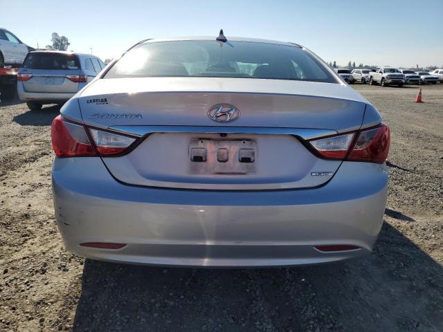 5NPEC4AC2BH089718 - 2011 HYUNDAI SONATA SE SILVER photo 6