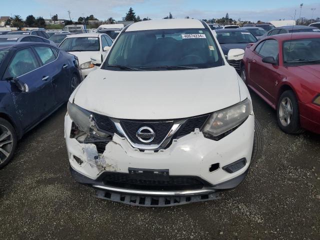 5N1AT2MT4FC853869 - 2015 NISSAN ROGUE S WHITE photo 5