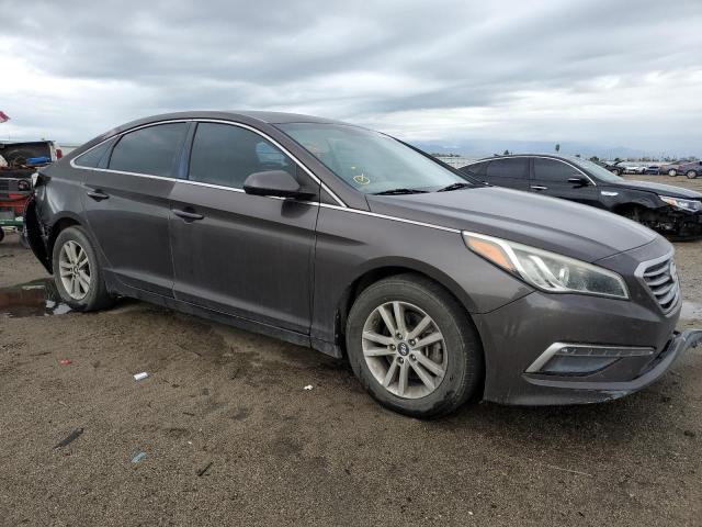 5NPE24AF4FH137481 - 2015 HYUNDAI SONATA SE BROWN photo 4