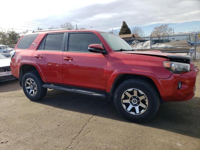 JTEBU5JR3H5481332 - 2017 TOYOTA 4RUNNER SR5/SR5 PREMIUM 红色 照片 4