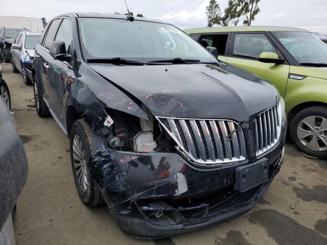 2LMDJ6JK2BBJ04072 - 2011 LINCOLN MKX BLACK photo 4