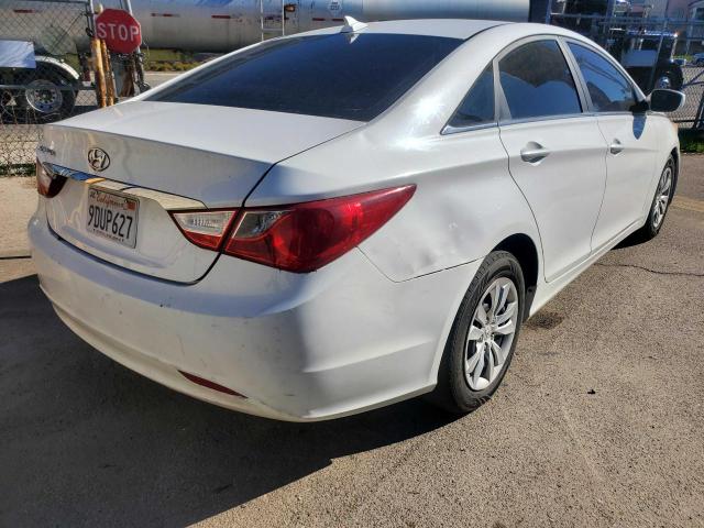 5NPEB4AC3DH546784 - 2013 HYUNDAI SONATA GLS WHITE photo 4