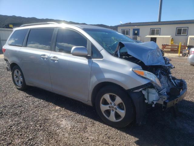 5TDKZ3DC2HS853125 - 2017 TOYOTA SIENNA LE SILVER photo 4