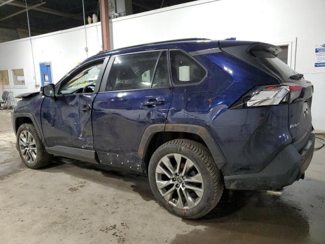 2T3A1RFV5KW064364 - 2019 TOYOTA RAV4 XLE PREMIUM BLUE photo 2