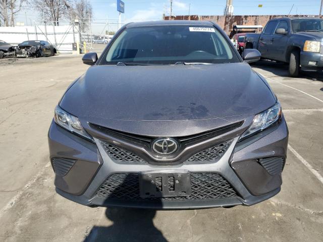 4T1B11HKXKU210212 - 2019 TOYOTA CAMRY L GRAY photo 5