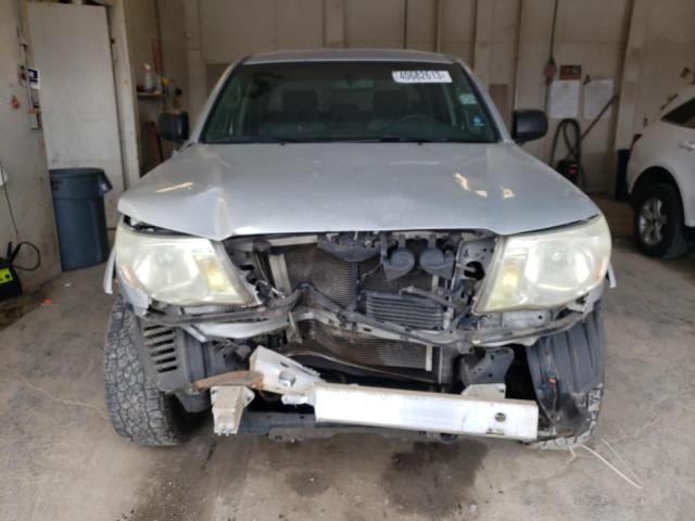 5TELU42N05Z060403 - 2005 TOYOTA TACOMA DOUBLE CAB 银色 照片 5