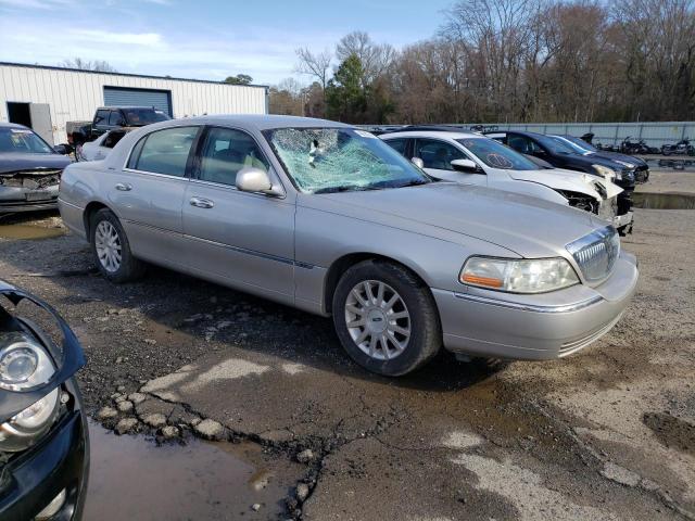 1LNHM81W16Y618846 - 2006 LINCOLN TOWN CAR SIGNATURE SILVER photo 4