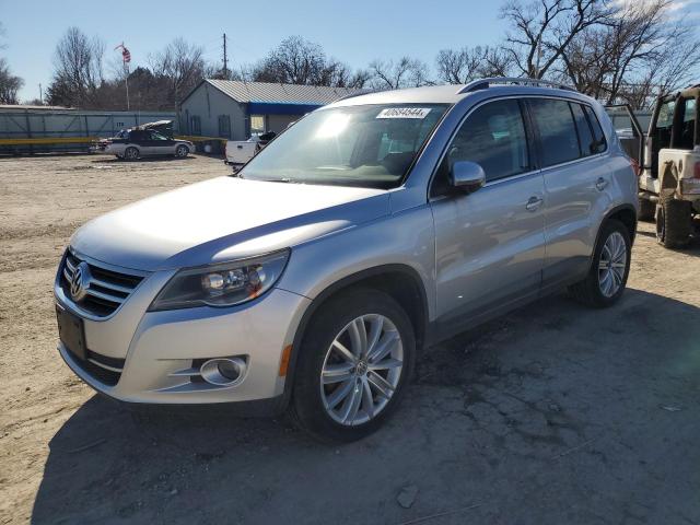 2009 VOLKSWAGEN TIGUAN S, 