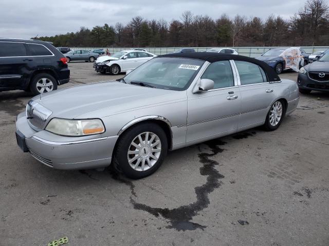 2007 LINCOLN TOWN CAR SIGNATURE, 