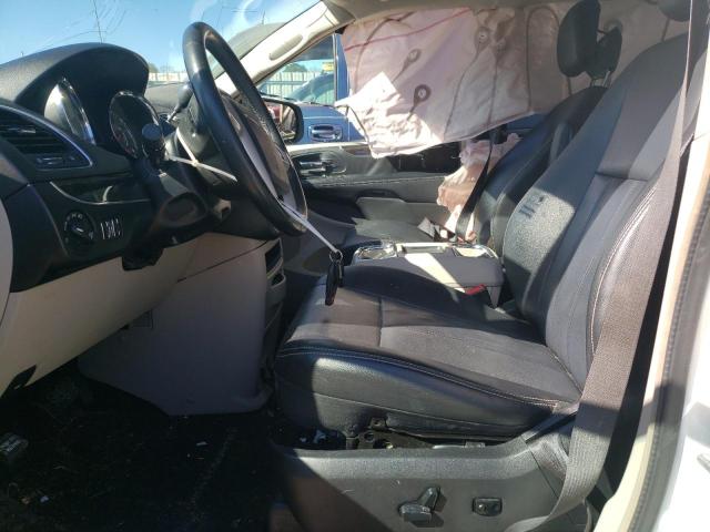 2C4RC1BG3GR295481 - 2016 CHRYSLER TOWN & COU TOURING 白色 照片 7