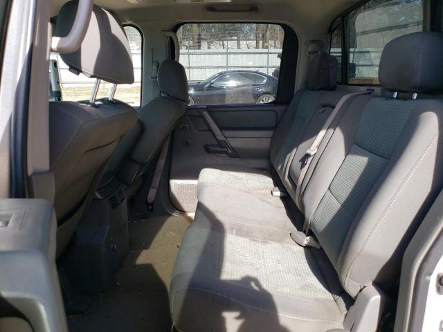 1N6AA07B05N580091 - 2005 NISSAN TITAN XE SILVER photo 10