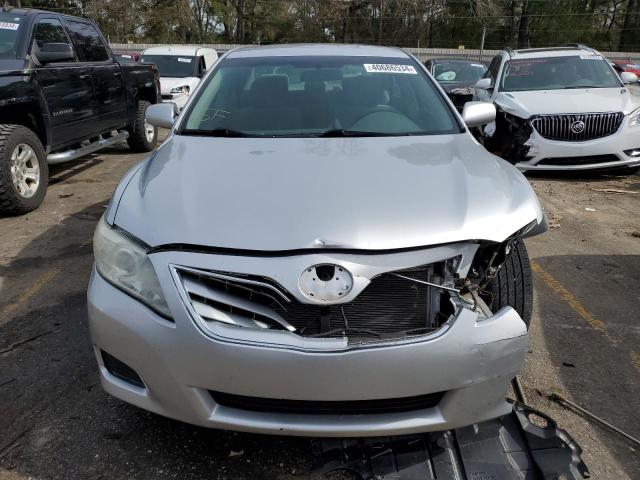 4T4BF3EK3BR216831 - 2011 TOYOTA CAMRY BASE SILVER photo 5