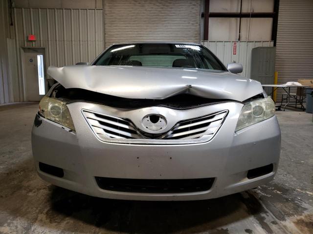 4T1BE46K27U120522 - 2007 TOYOTA CAMRY LE A CE SILVER photo 5