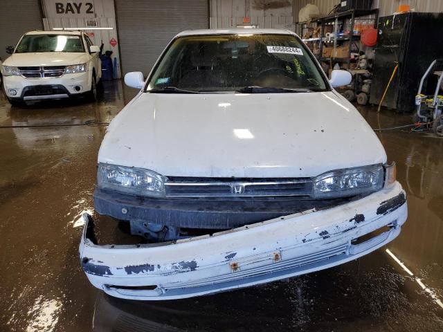 1HGCB765XNA133399 - 1992 HONDA ACCORD LX WHITE photo 5