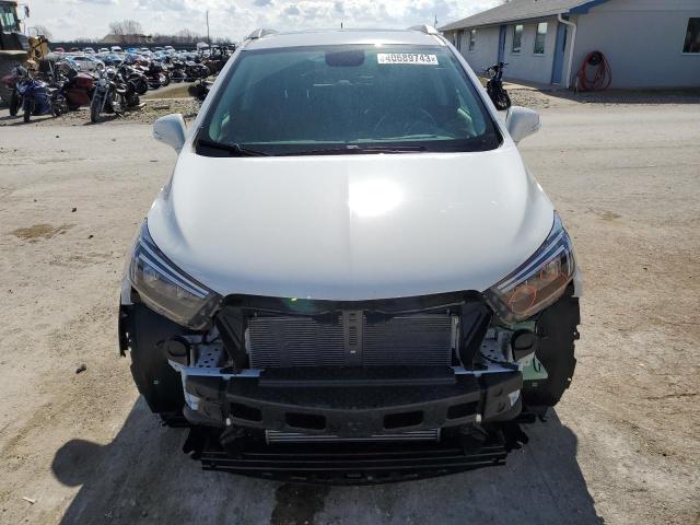 KL4CJASB0KB763359 - 2019 BUICK ENCORE PREFERRED WHITE photo 5