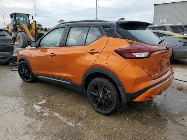 3N1CP5DV7PL489962 - 2023 NISSAN KICKS SR ORANGE photo 2