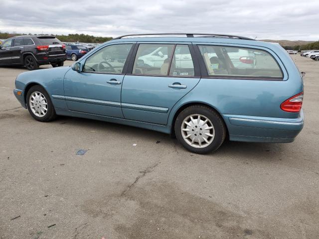 WDBJH65J12X075266 - 2002 MERCEDES-BENZ E 320 BLUE photo 2