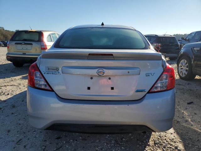 3N1CN7AP6GL836642 - 2016 NISSAN VERSA S SILVER photo 6