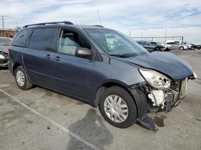 5TDZK23C98S115918 - 2008 TOYOTA SIENNA CE GRAY photo 4