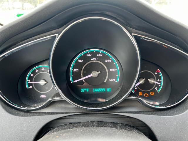 1G1ZC5E05CF215842 - 2012 CHEVROLET MALIBU 1LT WHITE photo 8