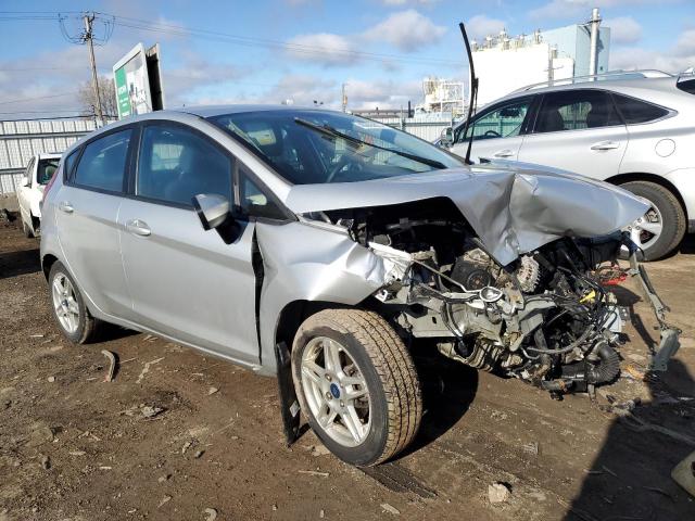 3FADP4EJ8KM147873 - 2019 FORD FIESTA SE SILVER photo 4