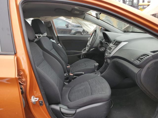 KMHCT5AE8HU310571 - 2017 HYUNDAI ACCENT SE ORANGE photo 7