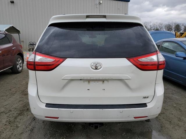 5TDYK3DC3FS637103 - 2015 TOYOTA SIENNA XLE WHITE photo 6