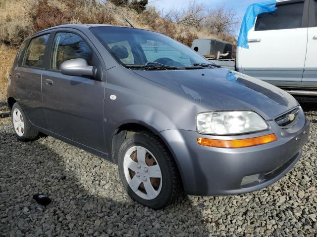 KL1TD66607B784539 - 2007 CHEVROLET AVEO BASE SILVER photo 4