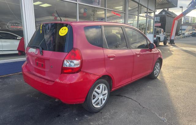 JHMGD38497S045303 - 2007 HONDA FIT RED photo 4