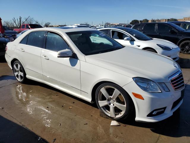 WDDHF5GB8BA403779 - 2011 MERCEDES-BENZ E 350 WHITE photo 4