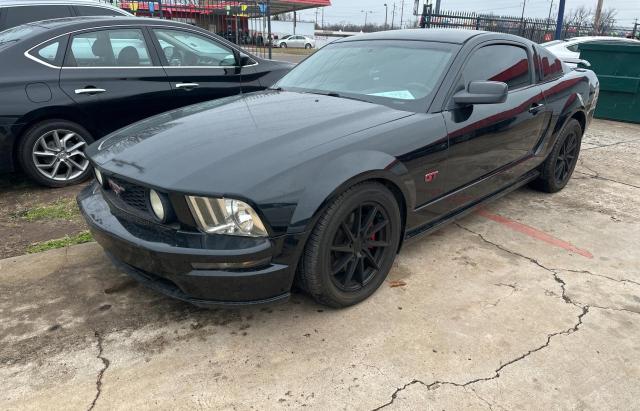 1ZVFT82H455104677 - 2005 FORD MUSTANG GT BLACK photo 2